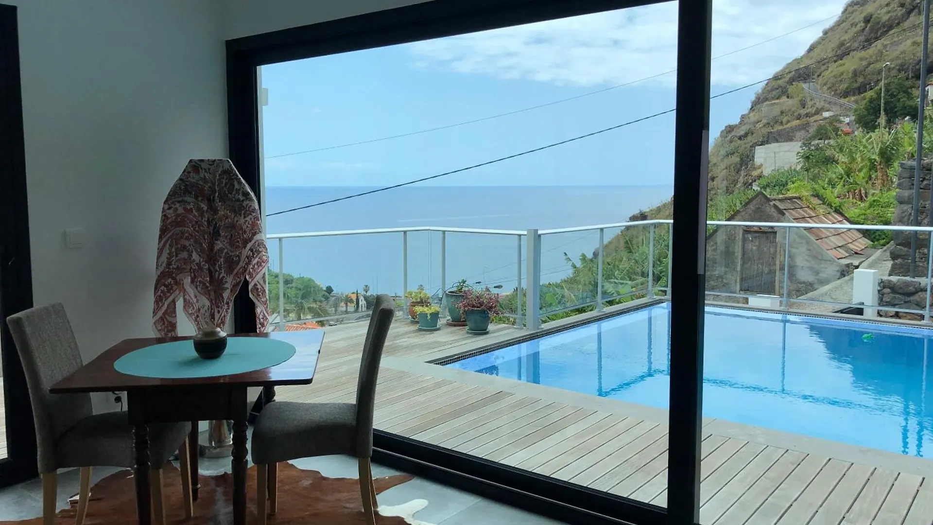 Tabua Lodge Понта-ду-Сол Вилла